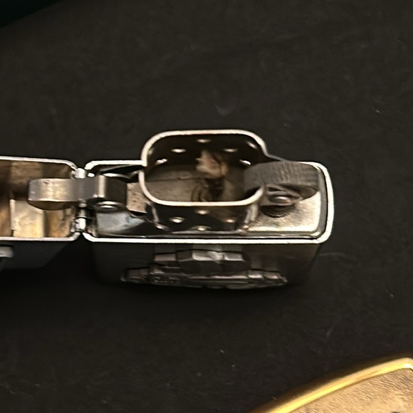 RARE - 1998 Zippo 50 Year Commemorative 1947 Parade Car Lighter. - Picture 5 of 5